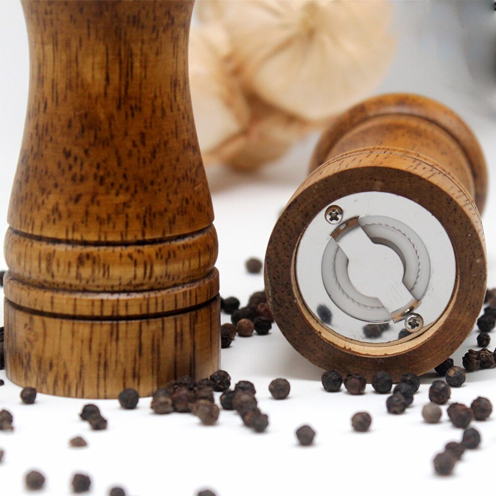 Oak Wood Pepper & Spice Grinder – Ceramic Core, Handheld Mill for BBQ & Cooking