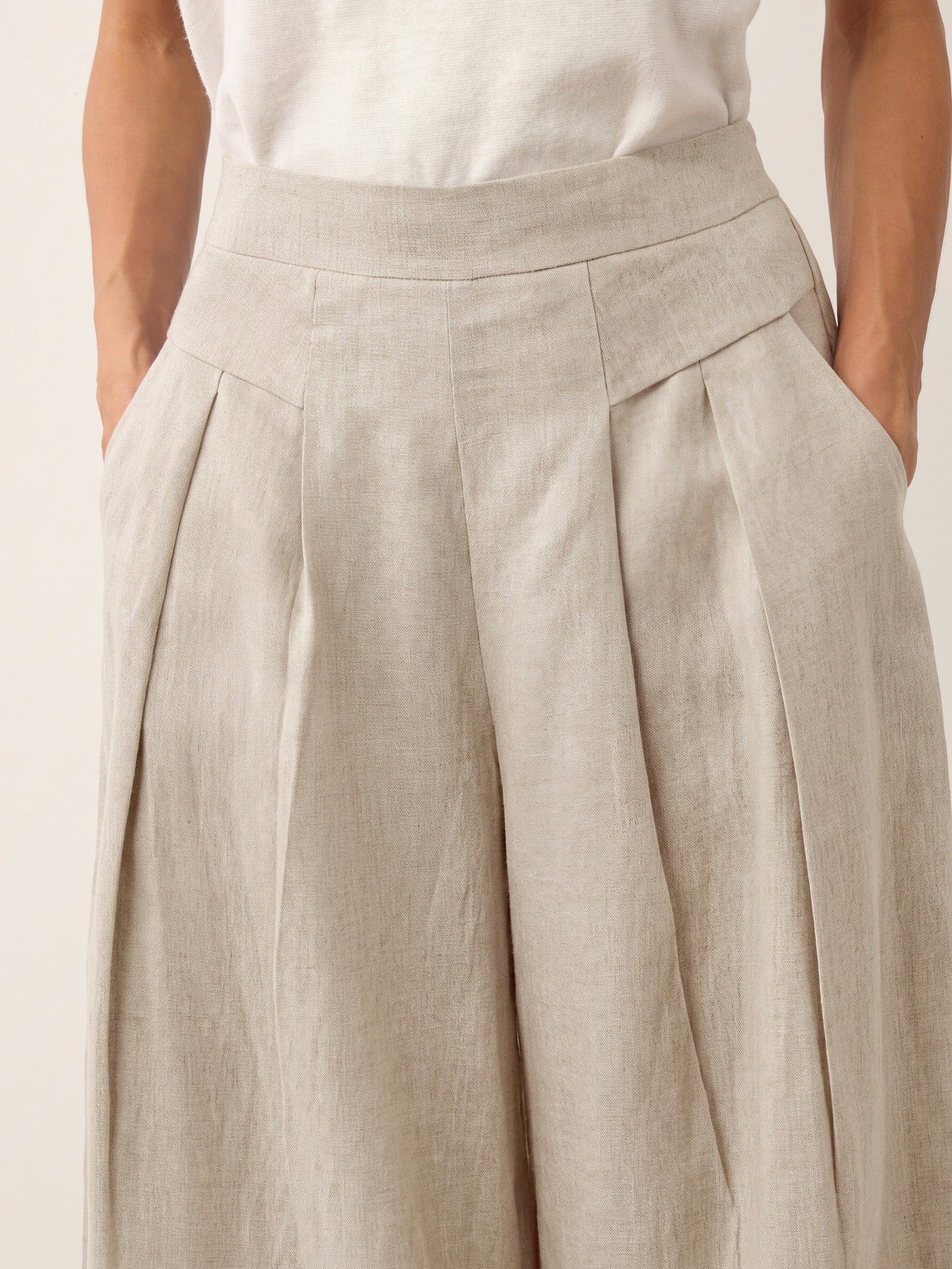 Linen Pleated Waist Wide Leg Pants