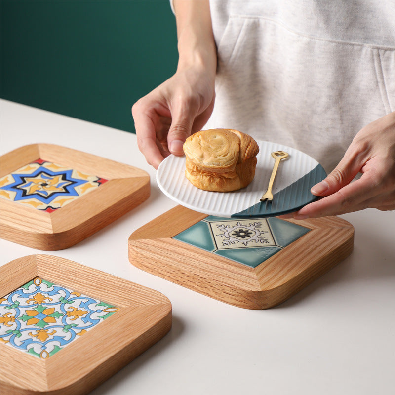 Japanese Oak Tile Trivet & Pot Mat – Solid Wood Floral Insulation Mat for Dining Table